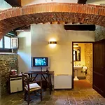 مزرعة للإقامة Relais La Torre *