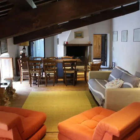 黎莱斯拉托雷酒店 农家乐 基亚萨苏普尔亚略