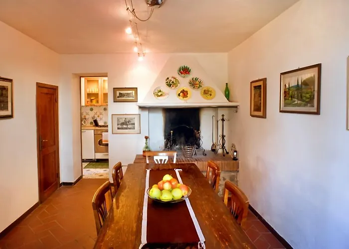 农家乐 黎莱斯拉托雷酒店 *