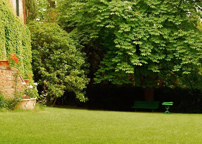 农家乐 黎莱斯拉托雷酒店 *