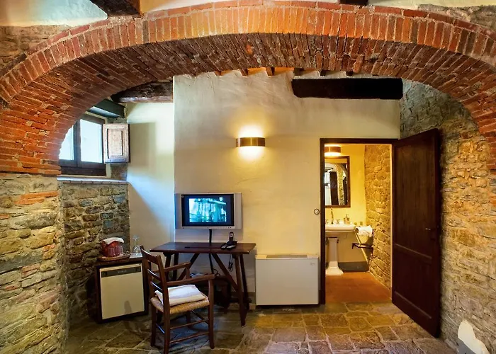 农家乐 黎莱斯拉托雷酒店 *