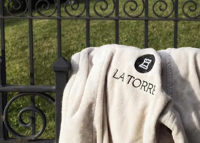 黎莱斯拉托雷酒店 *