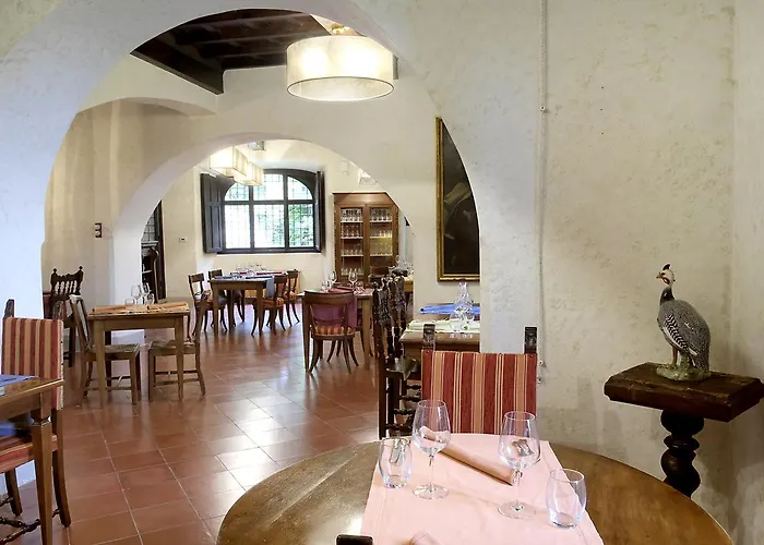 黎莱斯拉托雷酒店 * 基亚萨苏普尔亚略